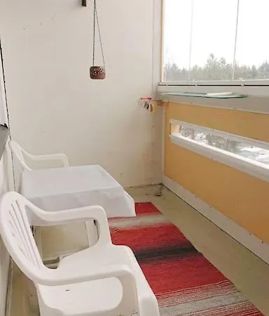 Valoisa Kaupunkikoti Hyvalla Tyoskentelytilalla Apartamento *