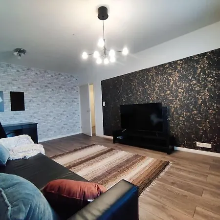 Apartamento Valoisa Kaupunkikoti Hyvalla Tyoskentelytilalla *